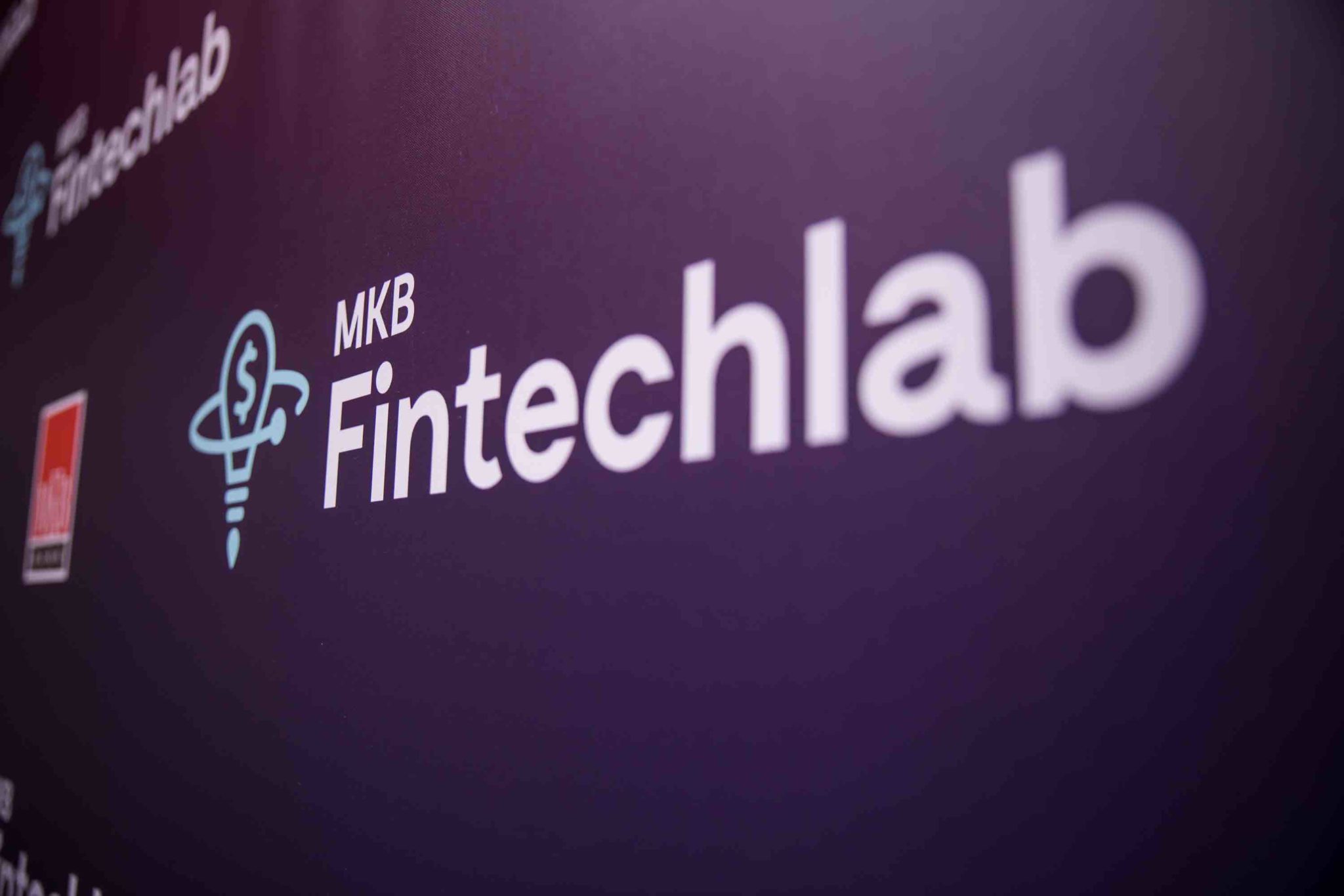 Bejött az MKB Banknak a fintech inkubációs program. Októberben ...