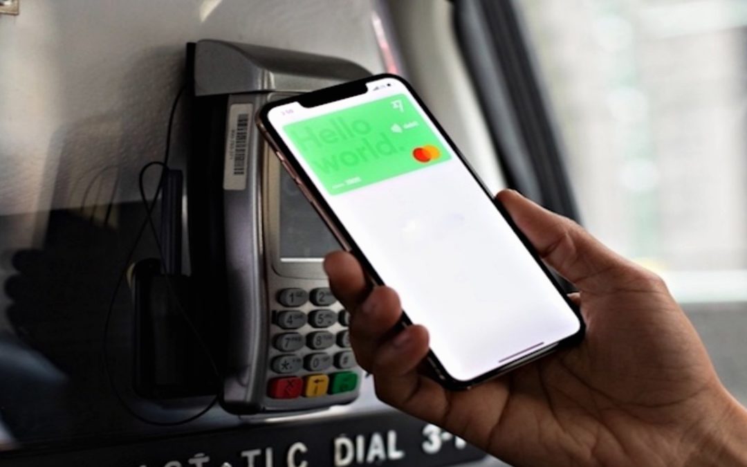 Magyarországon is használható a TransferWise kártyákkal az Apple Pay