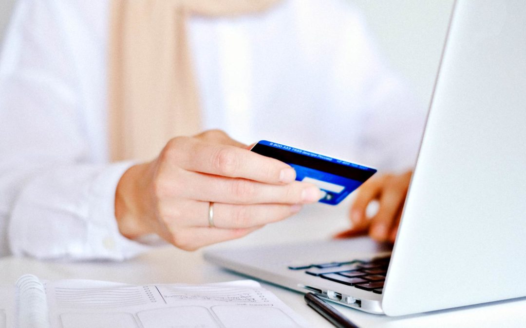 Hamarosan változik az online bankkártyás fizetés. Ezekre figyeljenek az OTP-s ügyfelek!