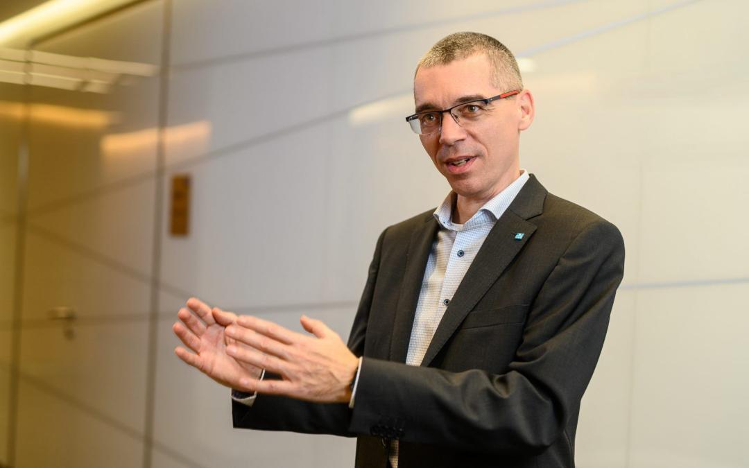 Németh Balázs (K&H): “Mindenki kapott a zsebébe egy banki, biztosítási tanácsadót”