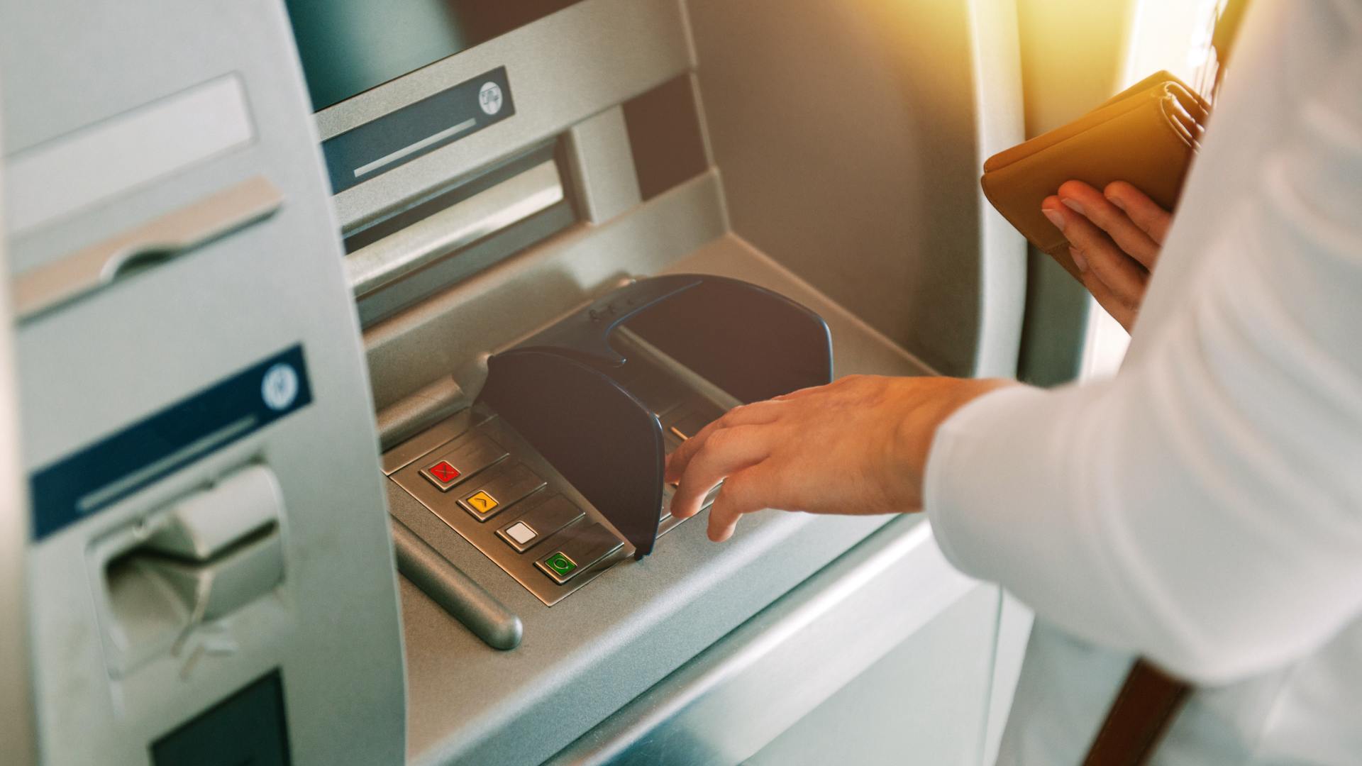 ATM - bankjegykiado automata - MNB-rendelet