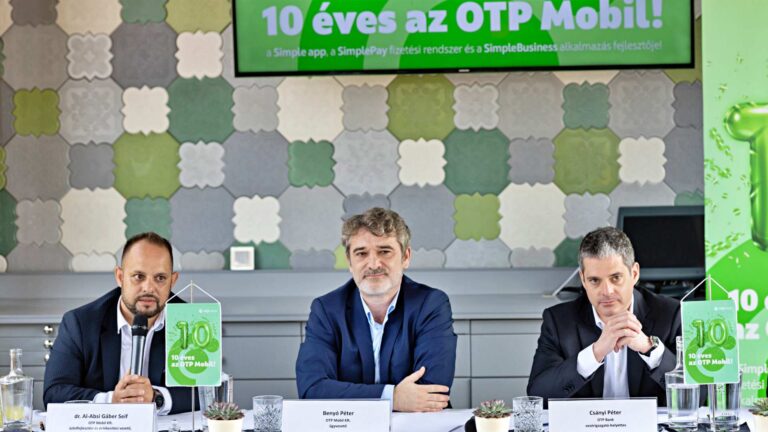 OTP Mobil 10 éves