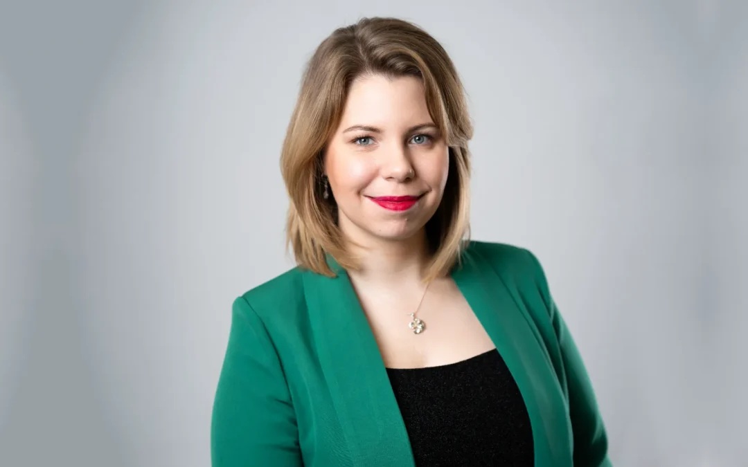 Urbán Anikó, a technológia és innováció iránt szenvedélyes újságíró csatlakozik a FinTechZone-hoz